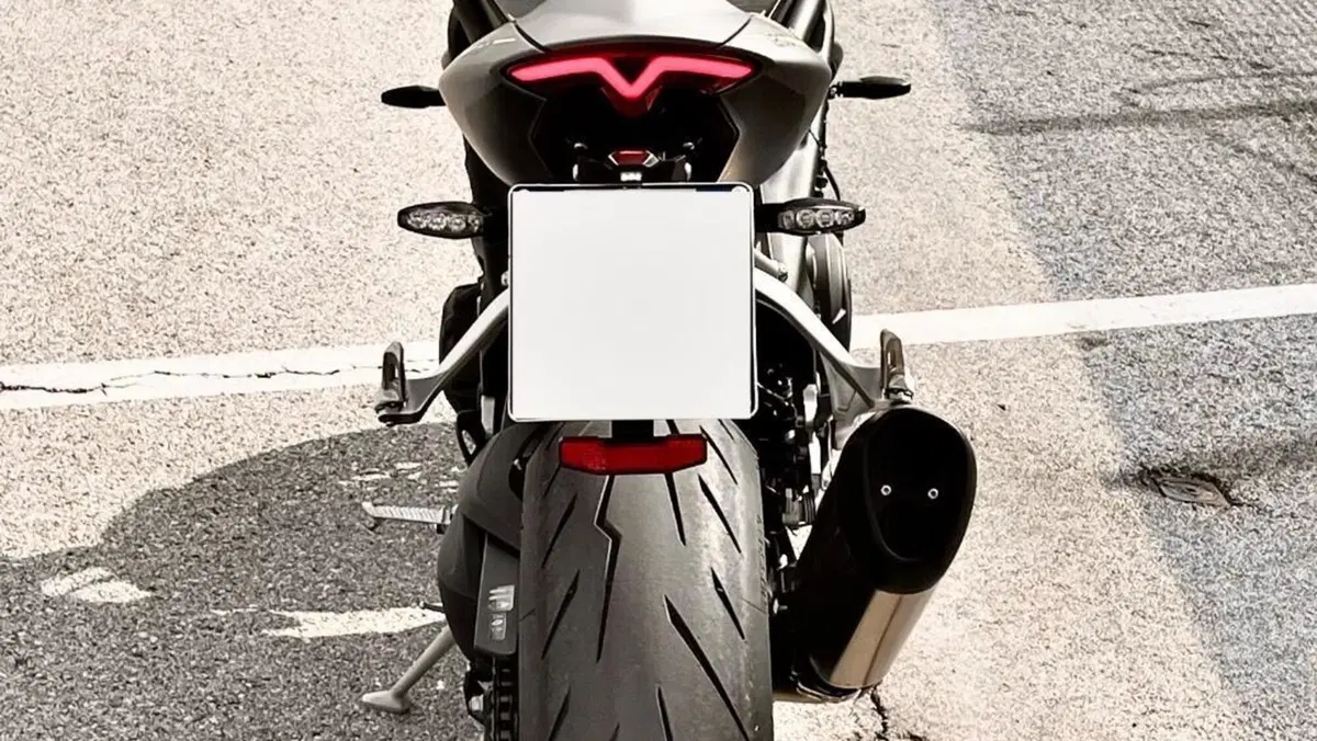 Triumph Speed Triple 1200 RS (2021 - 24)  (4)