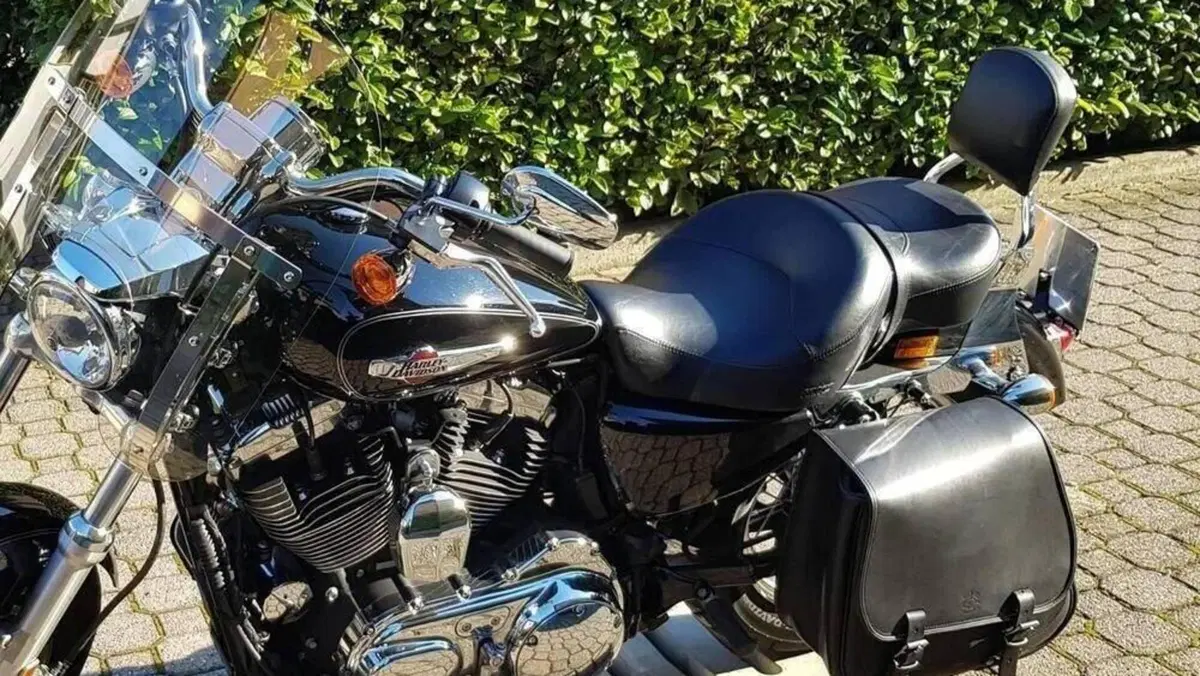 Harley-Davidson 1200 Custom (2007 - 13) - XL 1200C  (5)