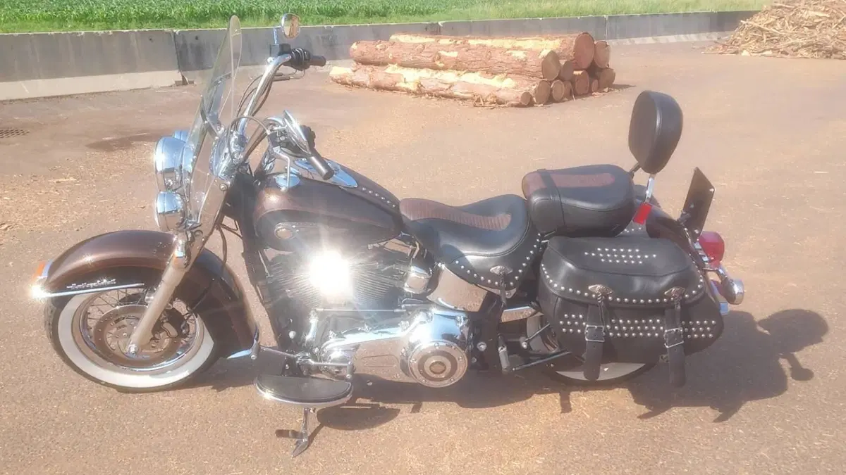 Harley-Davidson 1690 Heritage Classic (2011 - 17) - FLSTC 