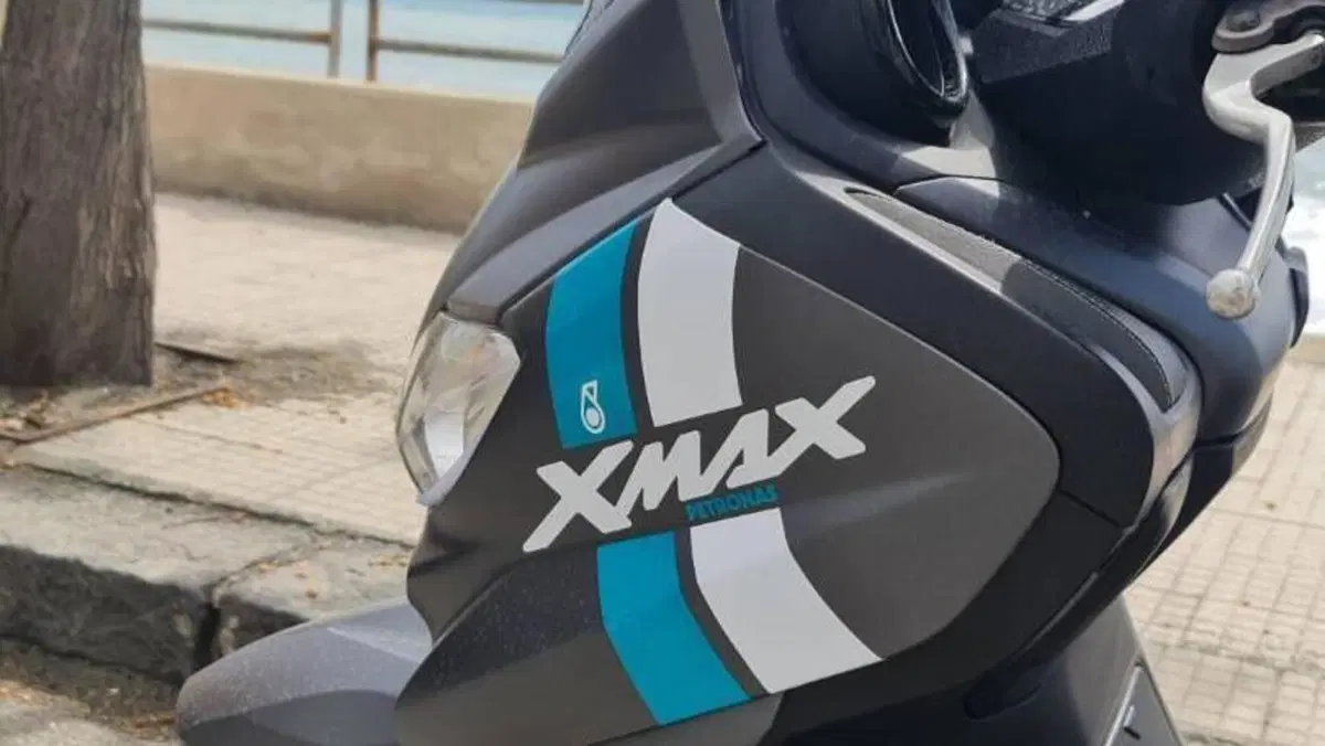 Yamaha X-Max 250 Sport (2011 - 13)  (4)