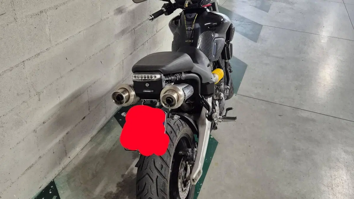 Yamaha MT-03 (2006 - 14)  (2)