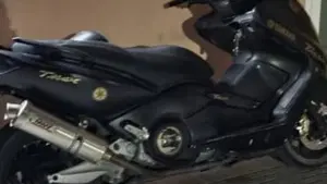 Yamaha T-Max 500 (2001 - 03)  (3)