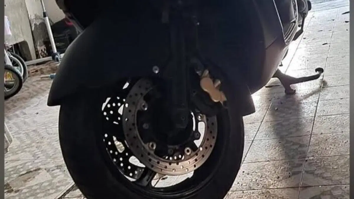 Yamaha T-Max 500 (2001 - 03)  (4)