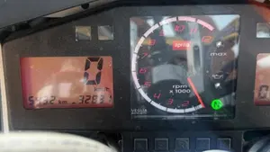 Aprilia Tuono 1000 (2003 - 04)  (6)