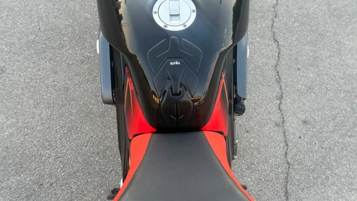 Aprilia Tuono 1000 (2003 - 04)  (7)