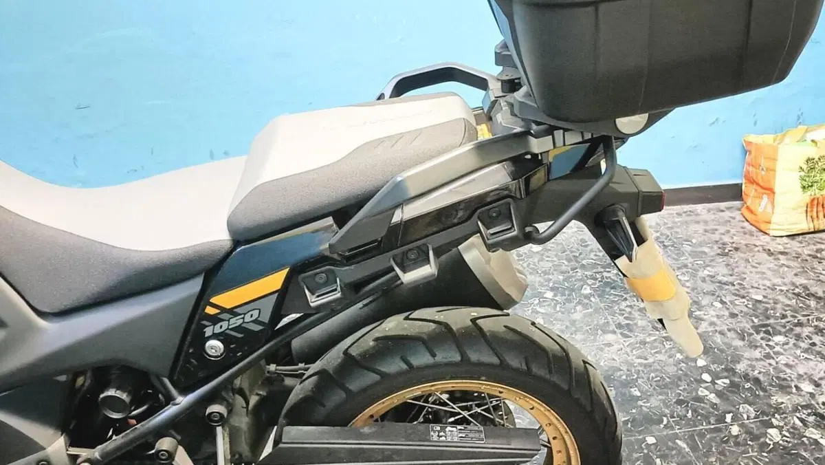 Suzuki V-Strom 1050XT (2020 - 23)  (5)