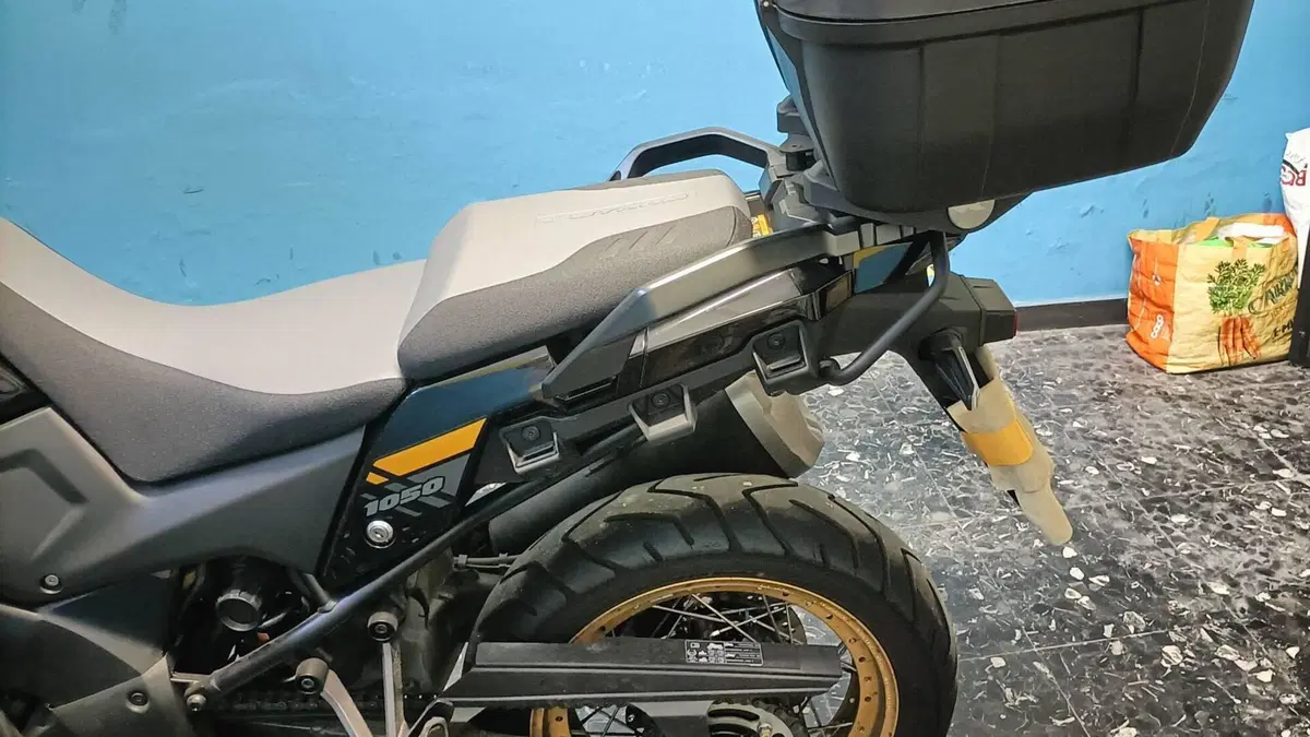 Suzuki V-Strom 1050XT (2020 - 23)  (7)