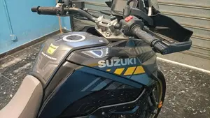 Suzuki V-Strom 1050XT (2020 - 23)  (8)