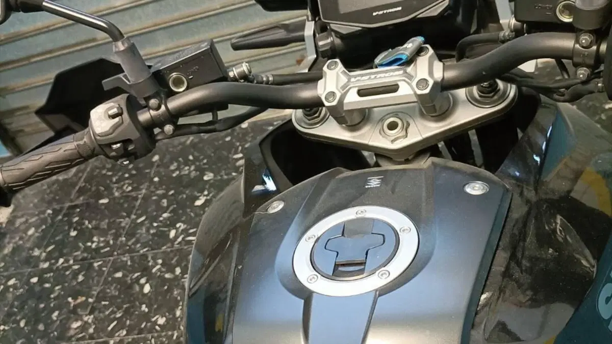Suzuki V-Strom 1050XT (2020 - 23)  (13)