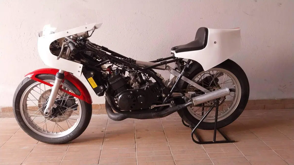 Yamaha   (12)