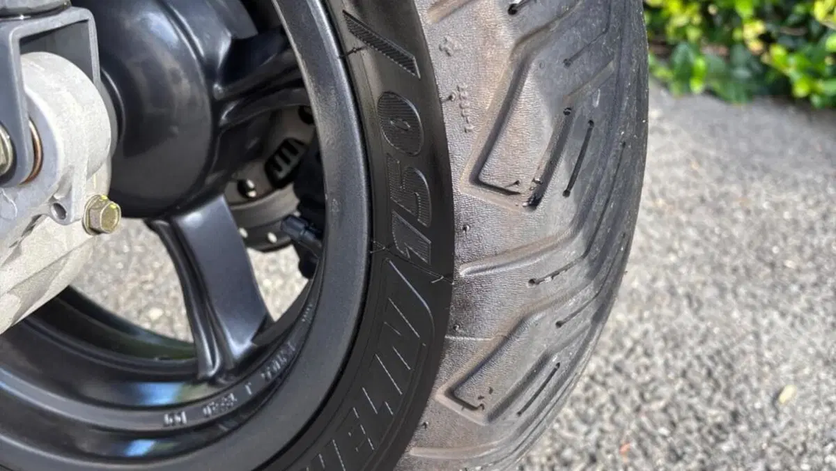 Kymco Downtown 350i ABS (2016 - 20)  (6)