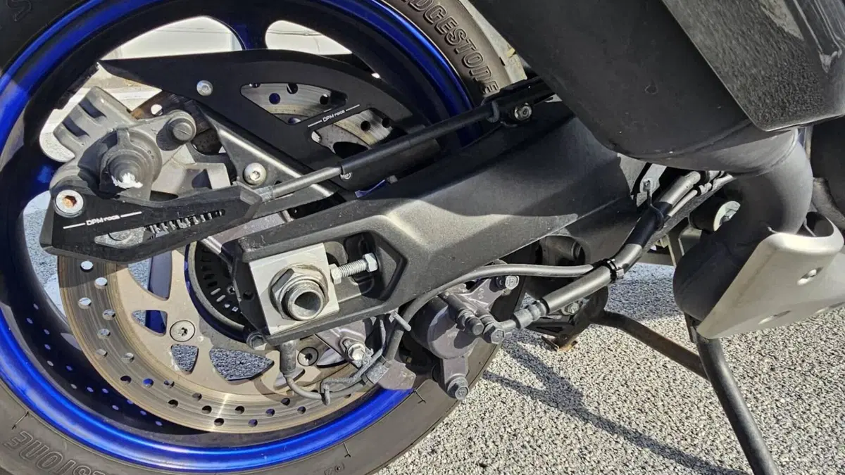 Yamaha T-Max 560 Tech Max (2020)  (6)