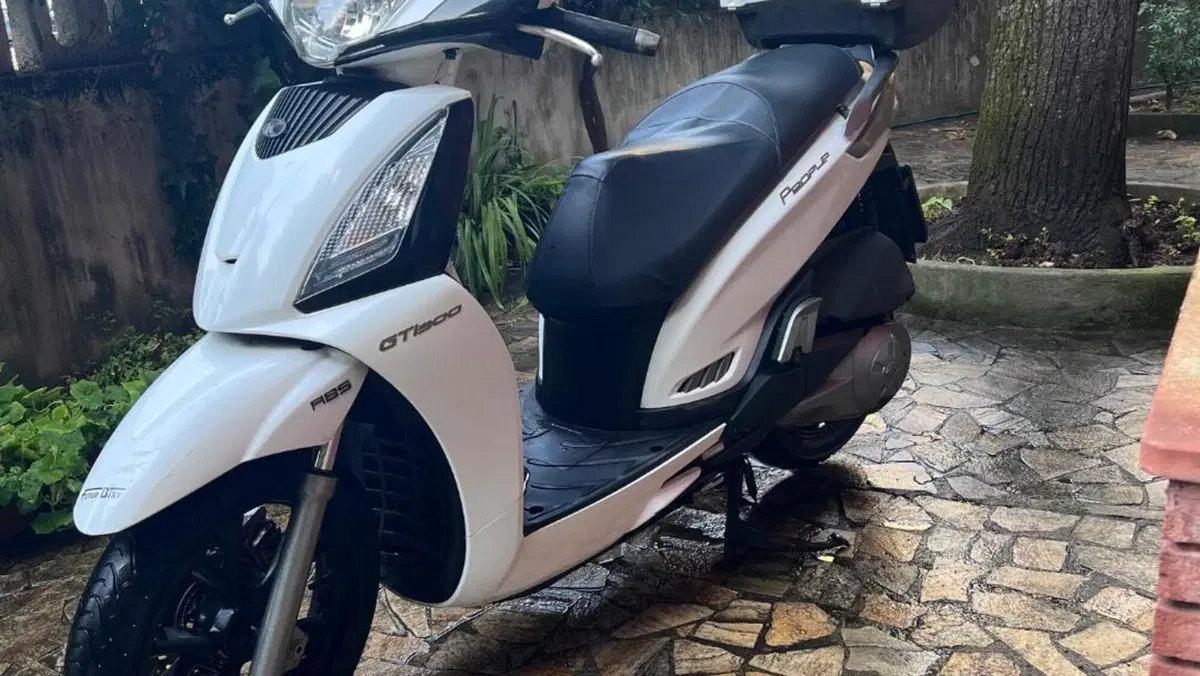 Kymco People 300i GT ABS (2010 - 17)  (6)