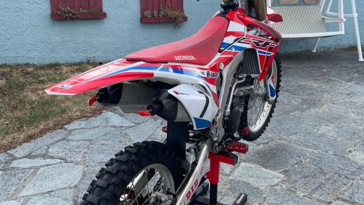 Honda CRF 250R (2017)  (2)