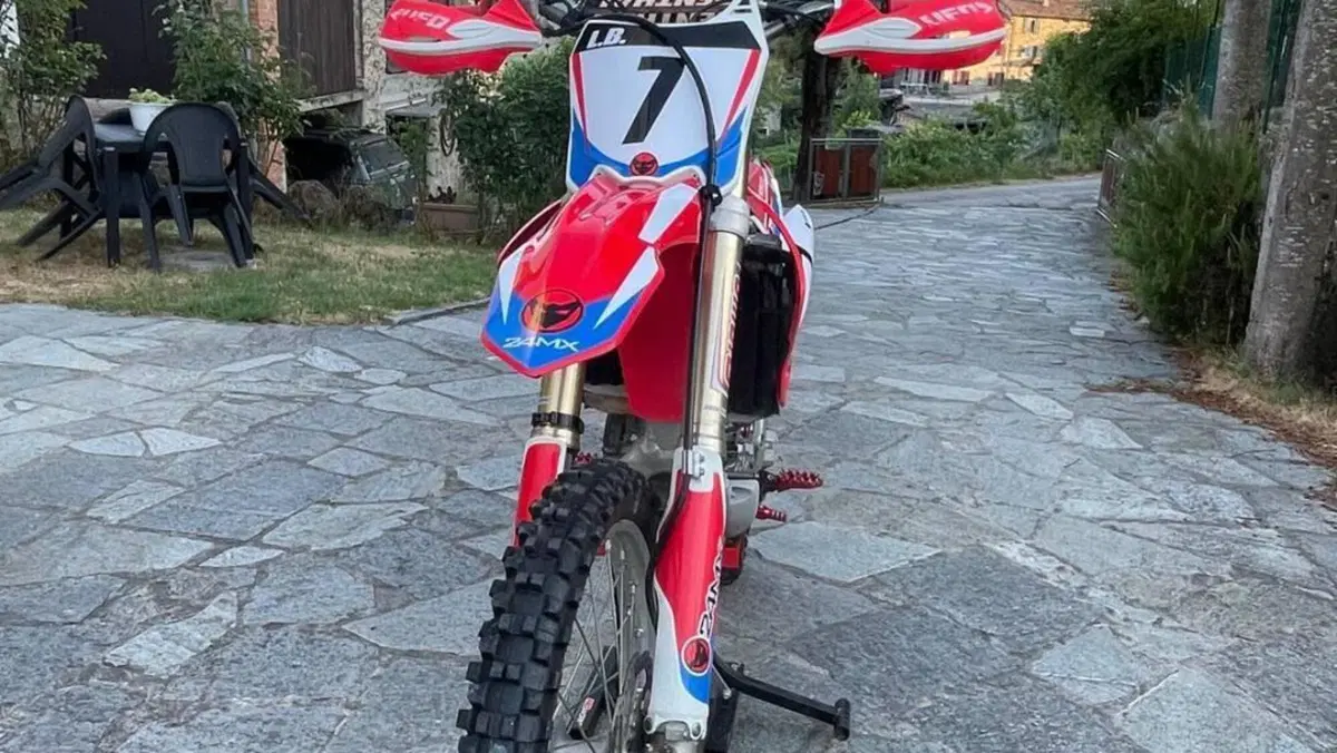 Honda CRF 250R (2017)  (8)