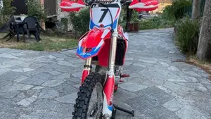 Honda CRF 250R (2017)  (8)
