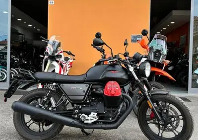 Moto Guzzi V7 III Carbon (2018 - 20) - Annuncio 10062131