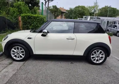 MINI Mini 1.5 Cooper D (3)