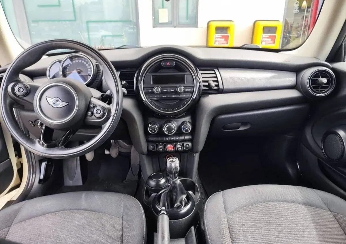 MINI Mini 1.5 Cooper D (6)