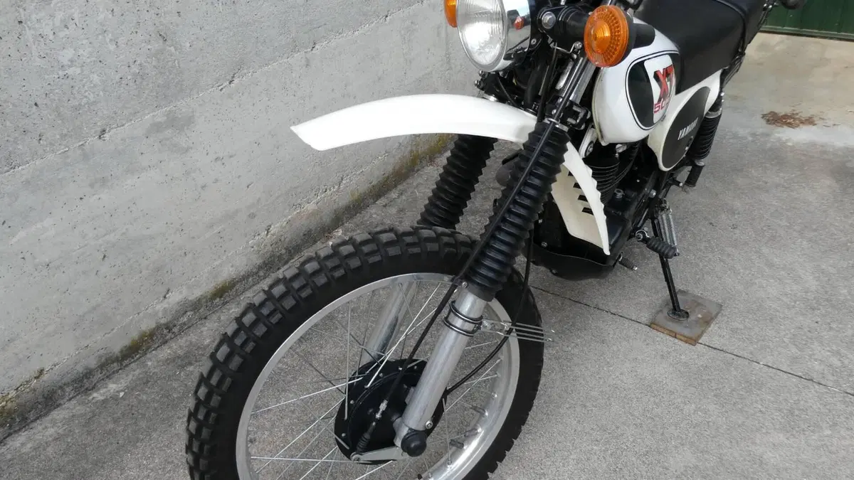 Yamaha   (8)