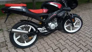 Aprilia Tuono 50 (2003 - 05)  (4)