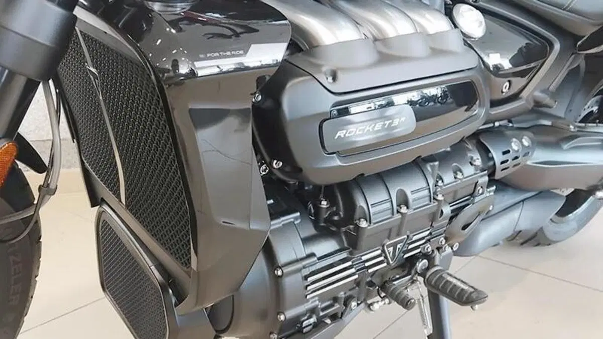 Triumph Rocket 3 Storm R (2024 - 26)  (5)