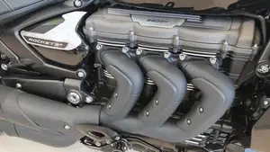 Triumph Rocket 3 Storm R (2024 - 26)  (8)