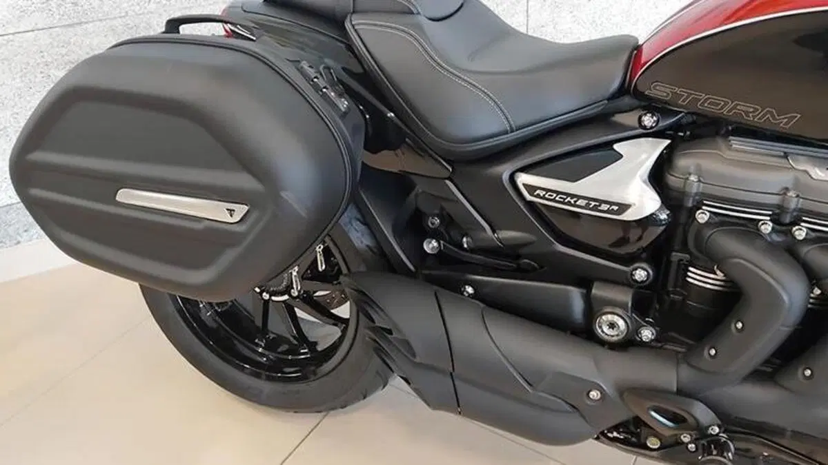 Triumph Rocket 3 Storm R (2024 - 26)  (9)