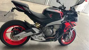 Aprilia Tuono 660 Factory (2022 - 24)  (3)