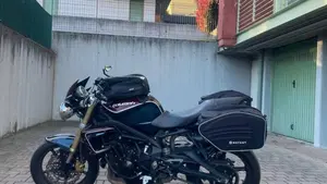 Triumph Street Triple (2007 - 12)  (14)