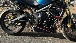 Triumph Street Triple (2007 - 12)  (17)