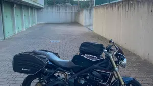 Triumph Street Triple (2007 - 12)  (18)