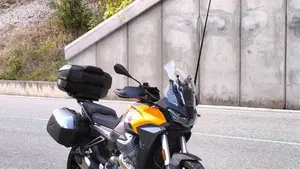 Moto Guzzi Stelvio (2024 - 26)  (2)