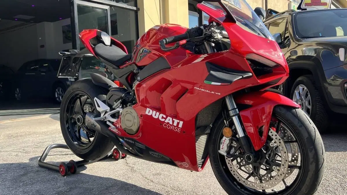 Ducati Panigale V4 1100 (2021) 