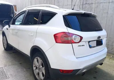 Ford Kuga 2.0 TDCi 136 CV 4WD Titanium DPF (3)