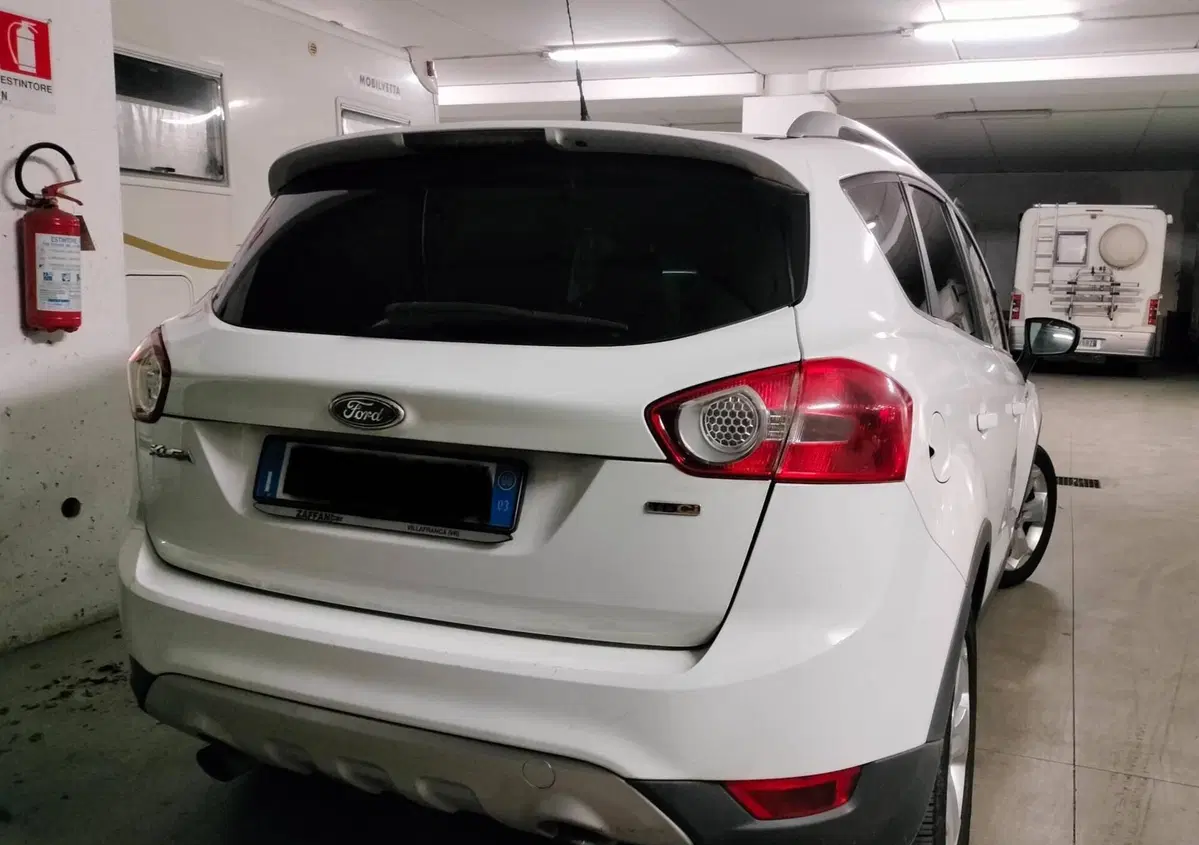 Ford Kuga 2.0 TDCi 136 CV 4WD Titanium DPF (7)