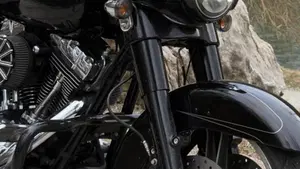 Harley-Davidson 1690 Street Glide Special (2014 - 16) - FLHX  (3)