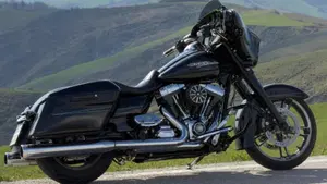 Harley-Davidson 1690 Street Glide Special (2014 - 16) - FLHX  (6)