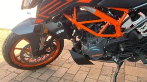 KTM 125 Duke (2021 - 23)  (4)