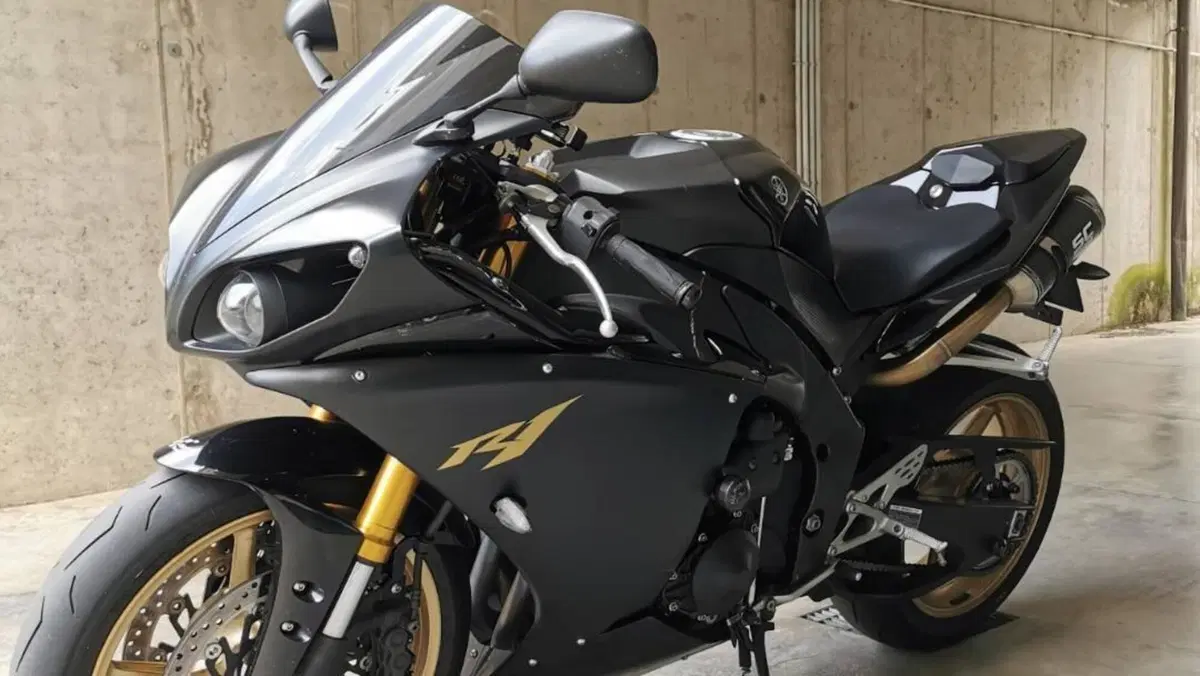 Yamaha YZF R1 (2012 - 14) 