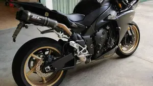 Yamaha YZF R1 (2012 - 14)  (4)