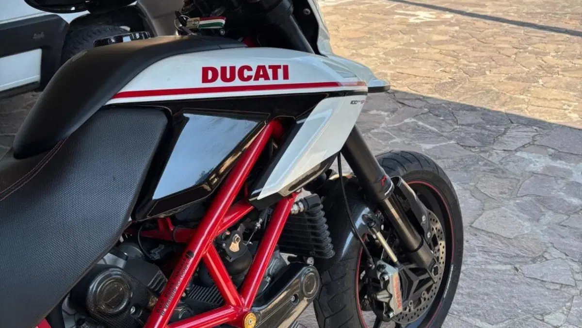 Ducati Hypermotard 1100 EVO SP (2010 - 12)  (6)