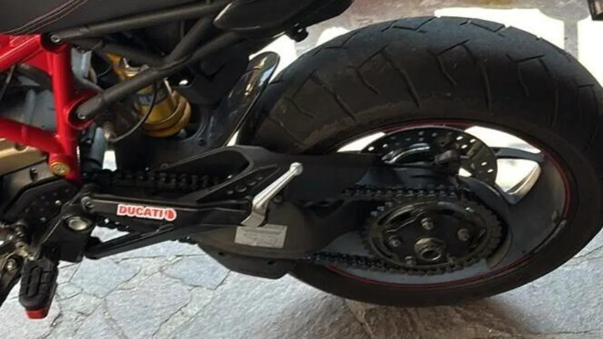 Ducati Hypermotard 1100 EVO SP (2010 - 12)  (7)
