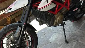 Ducati Hypermotard 1100 EVO SP (2010 - 12)  (10)