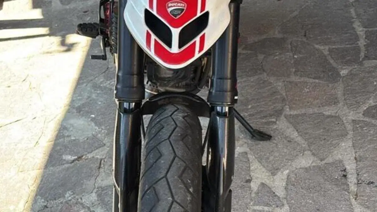 Ducati Hypermotard 1100 EVO SP (2010 - 12)  (11)