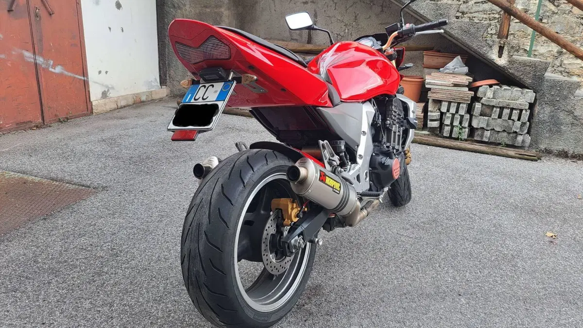 Kawasaki Z 1000 (2003 - 06)  (4)