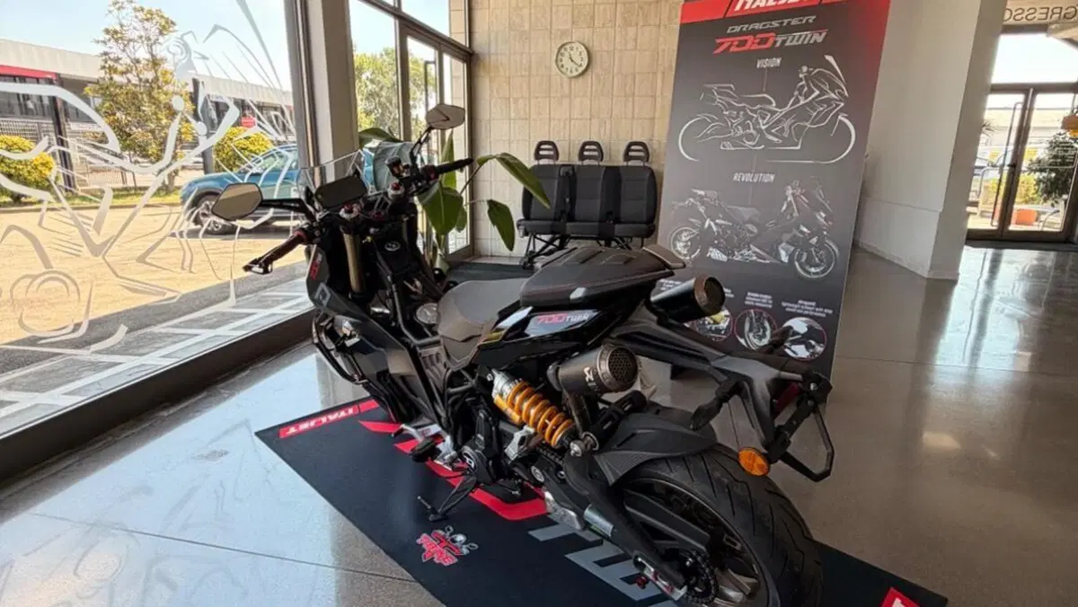 Italjet Moto Dragster 700 Twin Limited Factory Edition (2024 - 25)  (3)