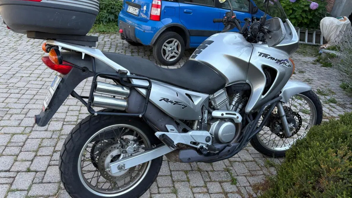 Honda Transalp XL 650V (2000 - 04) 