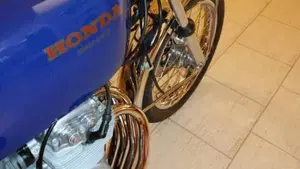 Honda   (2)