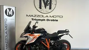 KTM 1290 Super Duke GT (2019 - 20)  (3)